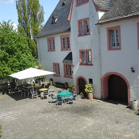 Weinhaus Kurtrierer Hof Hotel Leiwen Exterior photo